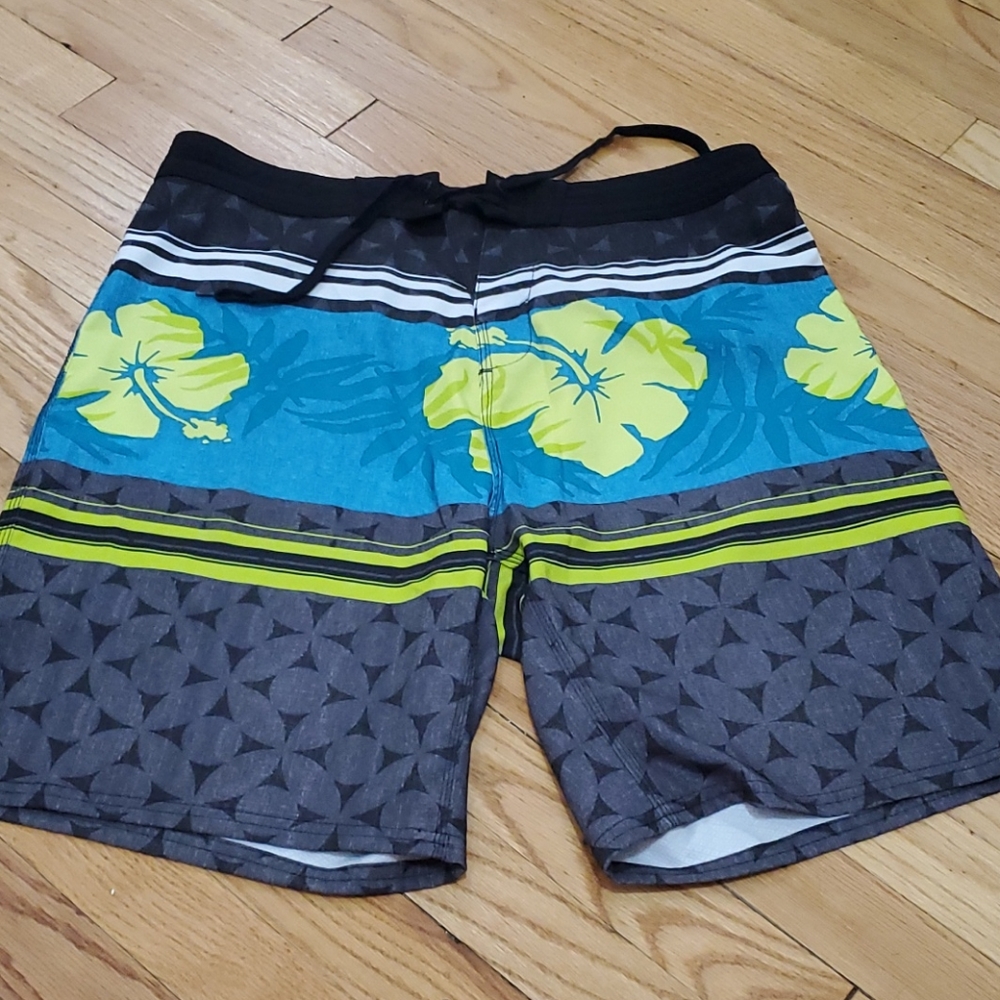 SWIM TRUNKS